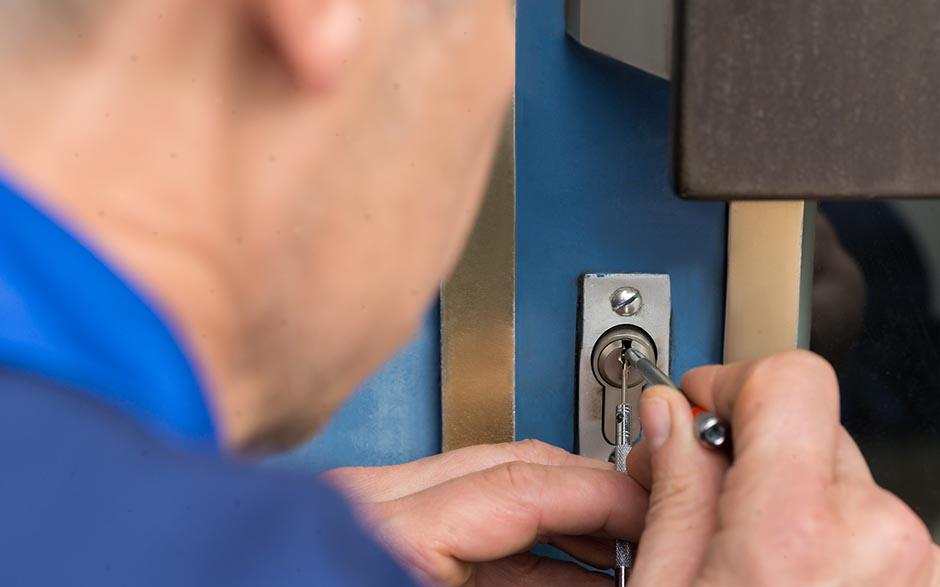 serrurier ouverture de porte service Massy